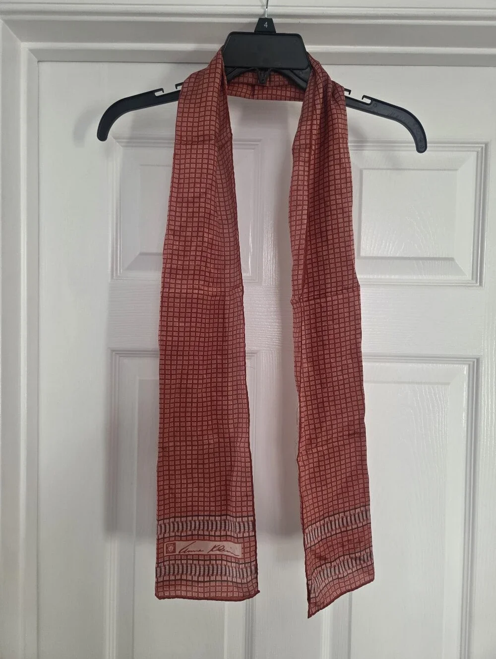 Anne klein 100% silk scarf, beautiful color, made in japan